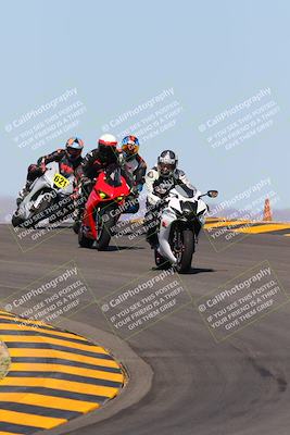 media/Oct-09-2022-SoCal Trackdays (Sun) [[95640aeeb6]]/Turns 9 and 10 (1050am)/